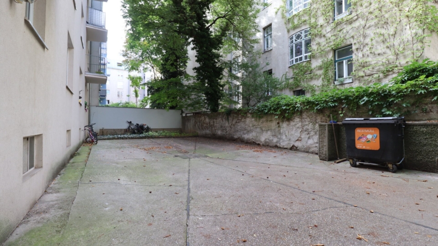 Sonnige 3-Zimmer-Wohnung mit Süd-Balkon im beliebten Nibelungenviertel – € 299.000,- - Hof (634516)