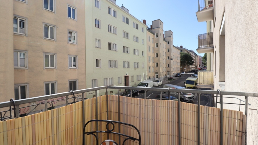 Sonnige 3-Zimmer-Wohnung mit Süd-Balkon im beliebten Nibelungenviertel – € 299.000,- - Blick_Witzeslbergergasse (634513)