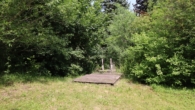 Großzügiges Wohnen im Landhausstil mit Naturgarten in Ausblickslage - Bild