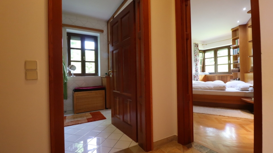 Großzügiges Landhaus in ruhiger, sonniger Aussichtslage - Bild (626283)