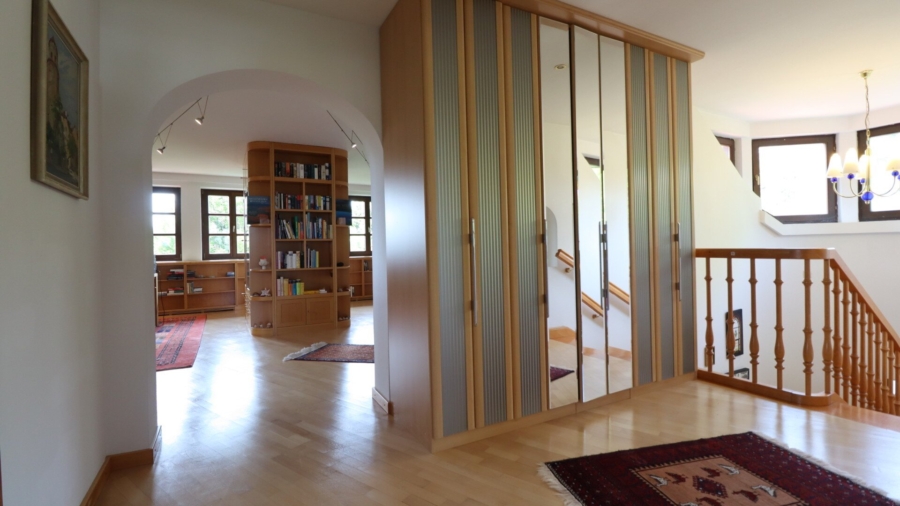 Großzügiges Landhaus in ruhiger, sonniger Aussichtslage - Bild (626289)