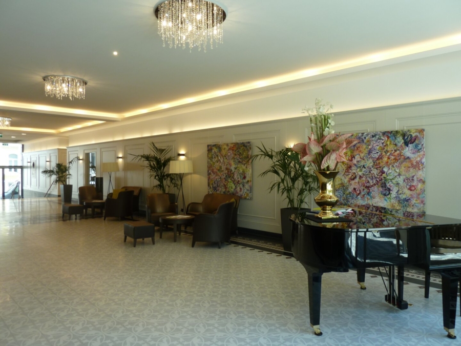 Stilvolles Wohnen mit Parkblick - Bild (671153)