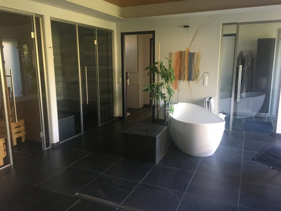 Großer Dreikant-Hof mit vielfältiger Nutzungsmöglichkeit; Wohngemeinschaft, Großfamilie, Seminare, landwirtschaftliche Aktivitäten - Bild (626210)