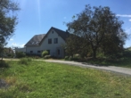 Großer Dreikant-Hof mit vielfältiger Nutzungsmöglichkeit; Wohngemeinschaft, Großfamilie, Seminare, landwirtschaftliche Aktivitäten - Bild