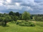 Großer Dreikant-Hof mit vielfältiger Nutzungsmöglichkeit; Wohngemeinschaft, Großfamilie, Seminare, landwirtschaftliche Aktivitäten - Bild