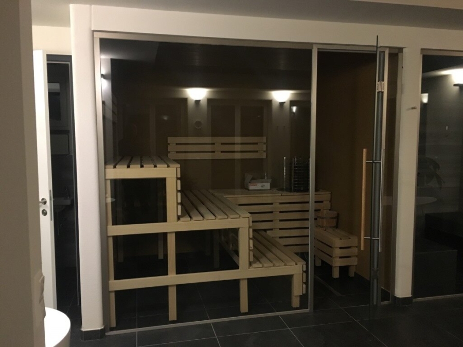 Großer Dreikant-Hof mit vielfältiger Nutzungsmöglichkeit; Wohngemeinschaft, Großfamilie, Seminare, landwirtschaftliche Aktivitäten - Bild (626211)