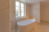 Luxuriöses Wohnen in Bestlage Döblings: Exklusive Dachgeschoss-Maisonette mit Weitblick - Bild