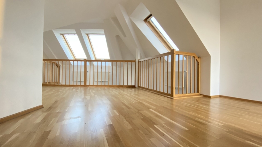 Großzügige Penthouse-Maisonette mit Dachterrasse - Galerie (626326)