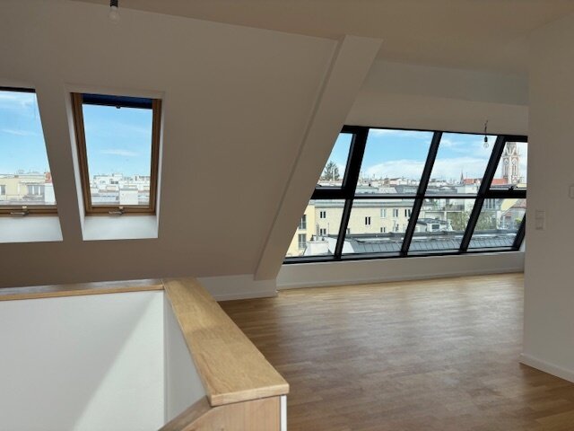 Hochwertiger Erstbezug mit Wohlfühlfaktor/Terrassen mit beeindruckendem Stadtpanorama - Titelbild (673027)