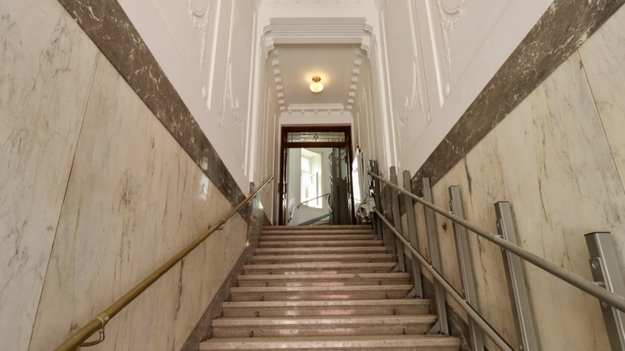Repräsentatives Wohnen auf zwei Ebenen mit zwei Terrassen in 1040 Wien - Entrée (677144)