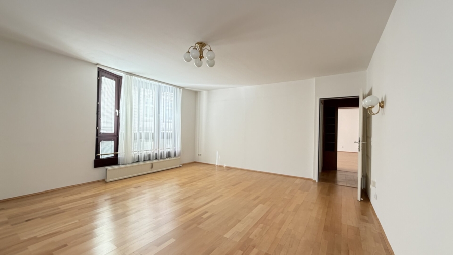 Großzügige, helle 3-Zimmerwohnung in Top-Lage - Bild (676664)