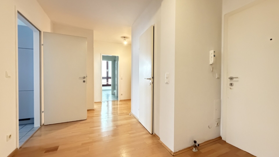 Großzügige, helle 3-Zimmerwohnung in Top-Lage - Bild (676669)