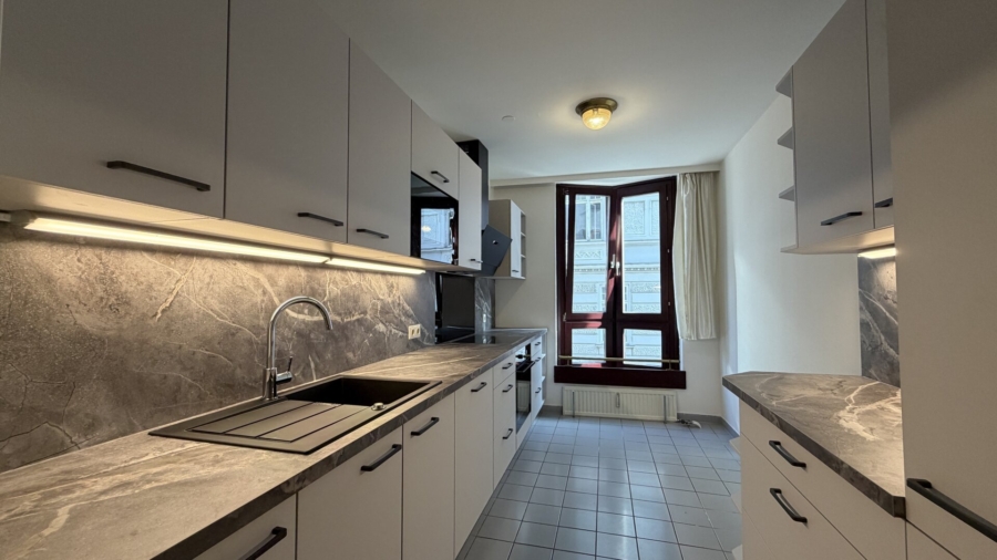 Großzügige, helle 3-Zimmerwohnung in Top-Lage - Einbauküche (679344)