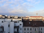 Stadtblick - Chice, vollmöblierte Mietwohnung: West-Terrasse/ Fernblick/ U-Bahnnähe/ Stellplatz optional