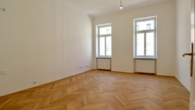 Wohnküche - Perfekter Altbau für Singles & Paare – Top sanierter Erstbezug