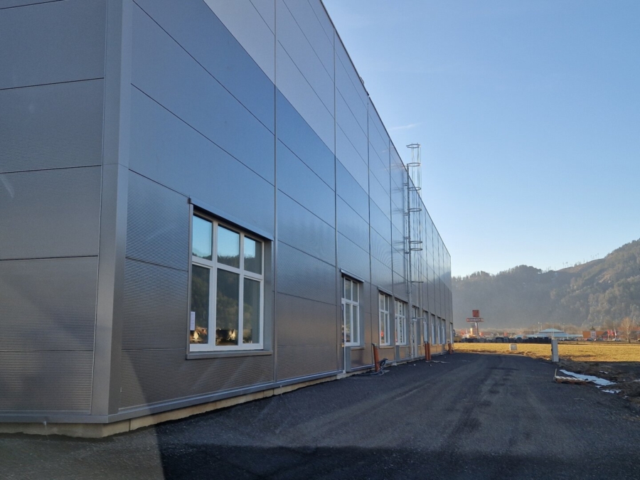Lagerflächen - ca. 4200m² - in neuen Industriehallen direkt bei der Abfahrt Leoben West - Bild (623477)