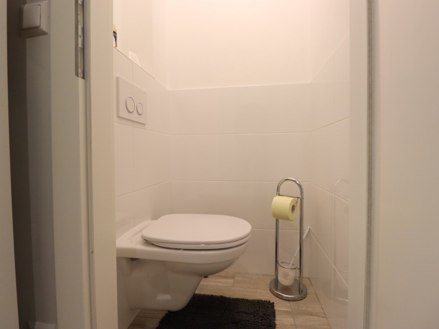 Chice, vollmöblierte Mietwohnung: West-Terrasse/ Fernblick/ U-Bahnnähe - Bild (626355)