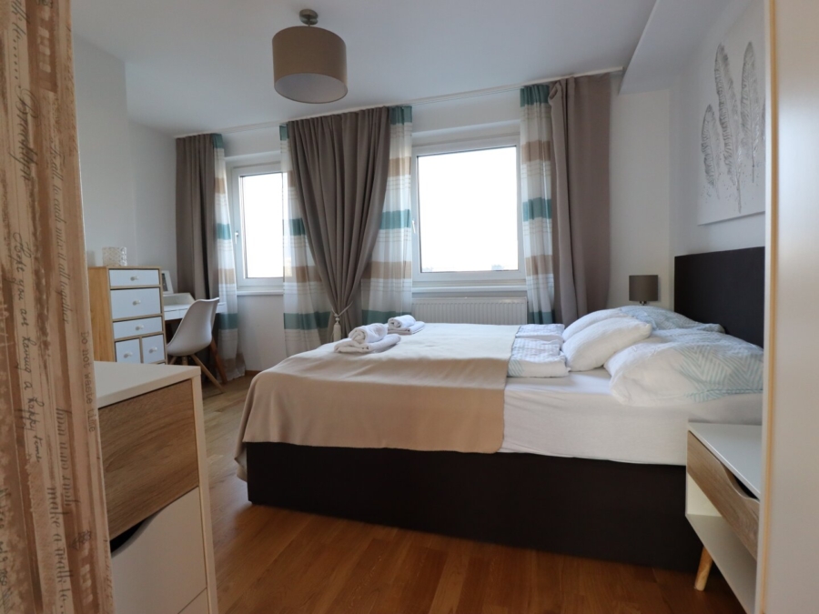 Chice, vollmöblierte Mietwohnung: West-Terrasse/ Fernblick/ U-Bahnnähe - Bild (626350)