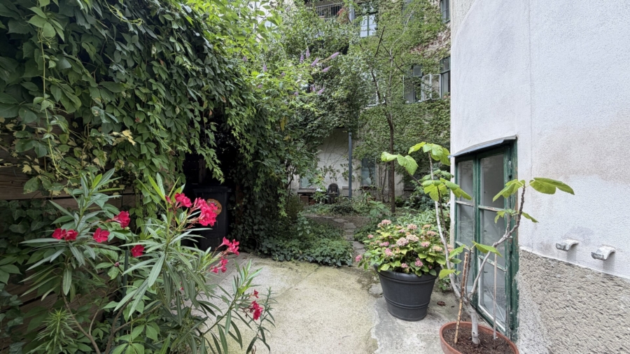 Dachgeschoss-Maisonette mit Sonnenterrasse & Grünblick | 108 m² Wohnkomfort über den Dächern Wiens - Gemeinschaftsgarten (677007)