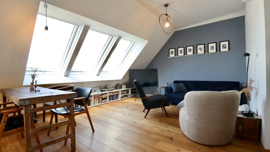 Penthouse-Feeling im Altbau – 108 m² Moderne Maisonette mit 12 m² Terrasse und Grünblick - Penthouse mit Süd-Terrasse (677823)