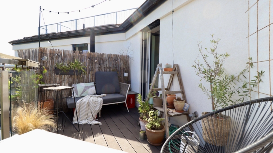 Penthouse-Feeling im Altbau – 108 m² Moderne Maisonette mit 12 m² Terrasse und Grünblick - Südterrasse (677842)