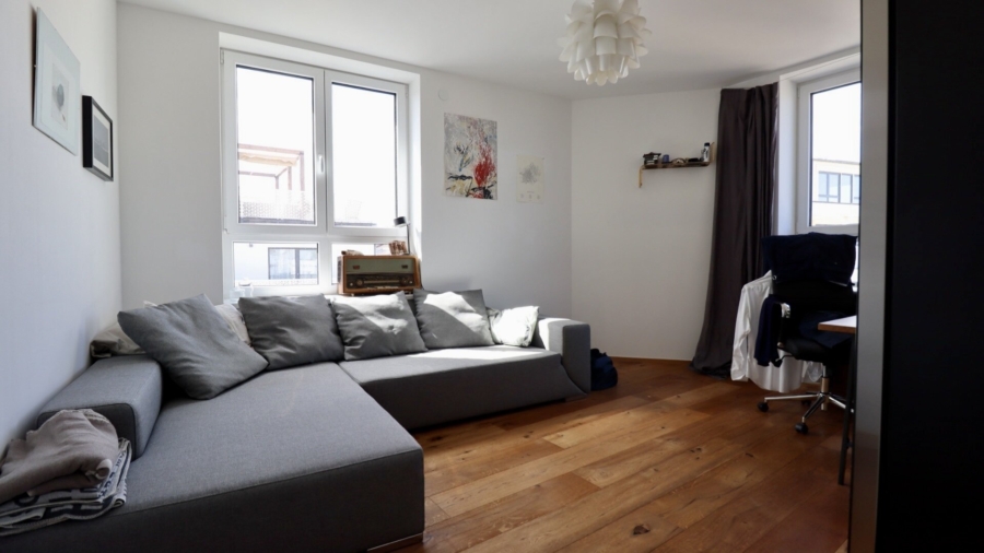 Penthouse-Feeling im Altbau – 108 m² Moderne Maisonette mit 12 m² Terrasse und Grünblick - Gäste_Arbeitszimmer (677832)
